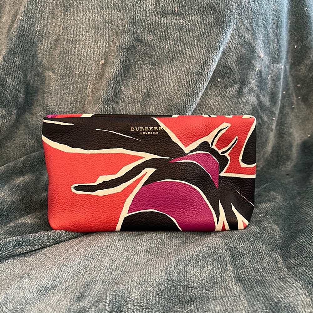 Burberry Prorsum bumblebee clutch